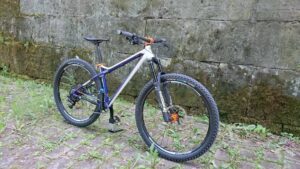 Production-Privee-SHAN-GT-orange-2